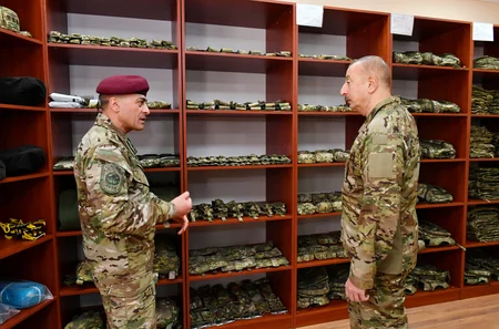 Prezident XTQ-nin hərbi hissəsində olub - YENİLƏNİB-2