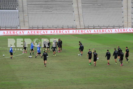 ​Qarabağ və Yanq Boyz komandaları oyunöncəsi son məşqlərini keçirib - FOTO
