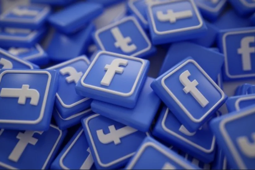 В работе Facebook произошел сбой