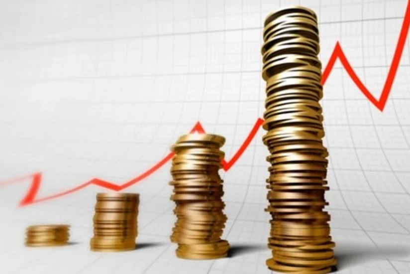 Azərbaycanda maliyyəçilərin orta aylıq əməkhaqqı 10% artıb