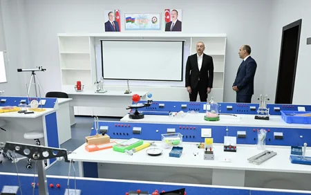 Prezident Bum qəsəbəsində tam orta məktəbin yeni binasının açılışında iştirak edib - YENİLƏNİB