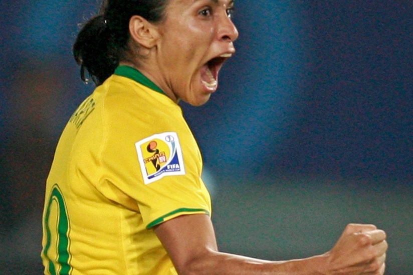 Braziliyalı qadın futbolçu dünya çempionatları tarixinin yeni bombardiri olub - FOTO