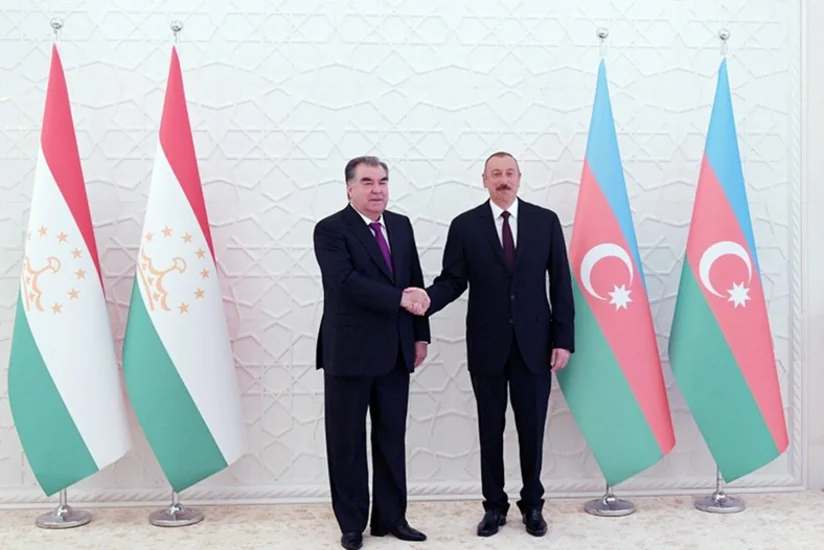 Эмомали Рахмон поздравил президента Ильхама Алиева