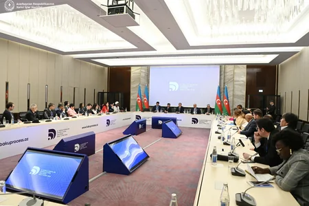 Jeyhun Bayramov mulls current regional situation with heads of National Commissions for UNESCO