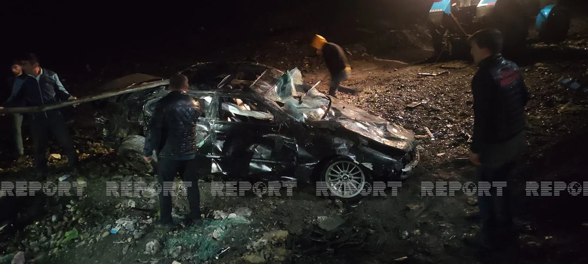 Şəkidə avtomobil çaya aşıb, xəsarət alanlar var