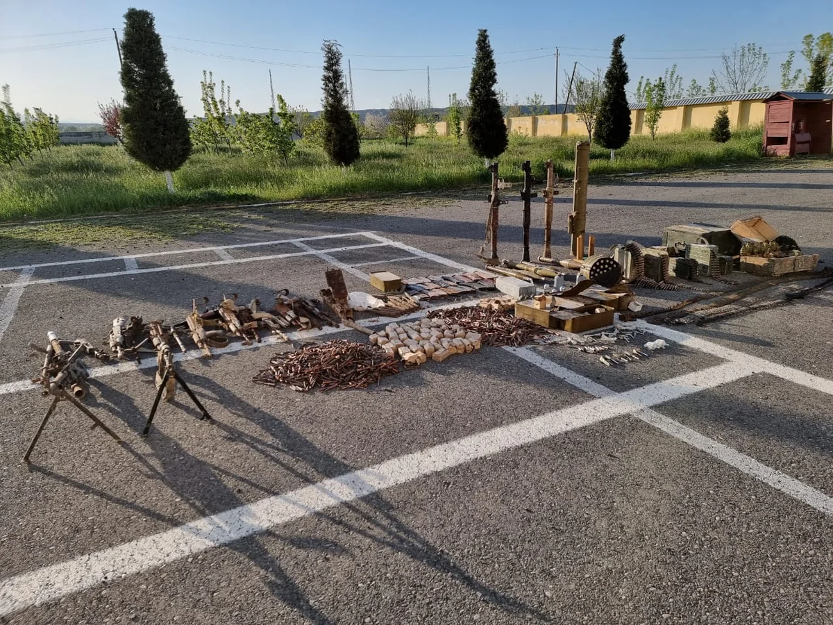 Füzulidə xeyli sayda silah-sursat aşkarlanıb
