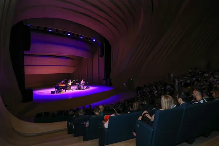 Kubalı cazmen Heydər Əliyev Mərkəzində konsert verib