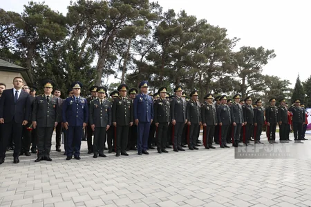 İkinci Fəxri xiyabanda Vətən müharibəsinin ildönümü ilə əlaqədar anım mərasimi başlayıb -YENİLƏNİB