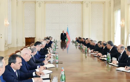 Prezident İlham Əliyevin sədrliyi ilə Nazirlər Kabinetinin iclası keçirilib