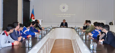 Təhsil naziri olimpiada qalibləri ilə görüşüb
