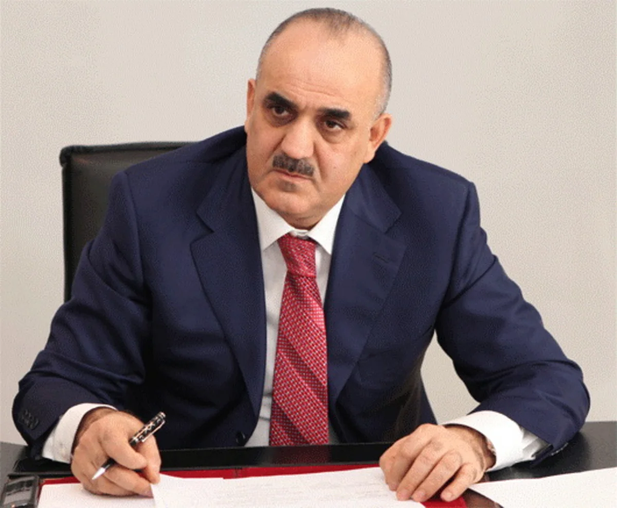​Nazir Səlim Müslümov bəzi vətəndaşların əlillik müayinəsinə cəlb edilməsi barədə tapşırıq verib