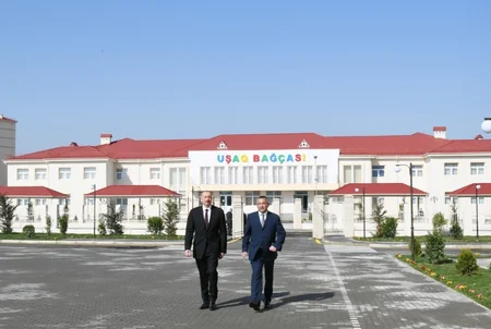 Президент Азербайджана принял участие в открытии жилкомплекса в Кюрдаханы - ФОТО
