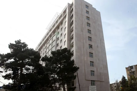 Qarabağ müharibəsi əlilləri və şəhid ailələri üçün inşa etdirilən yaşayış binasının tikintisinə baxış keçirilib