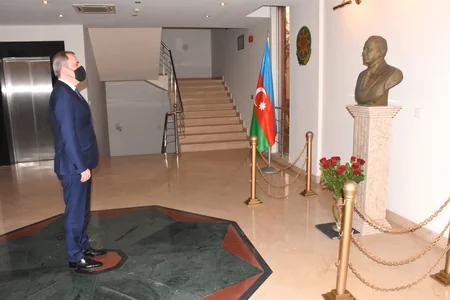 Ceyhun Bayramov Azərbaycanın Pakistandakı səfirliyini ziyarət edib