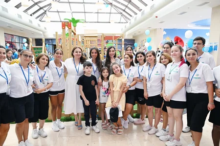 First Vice-President Mehriban Aliyeva attends celebration organized for children by Heydar Aliyev Foundation