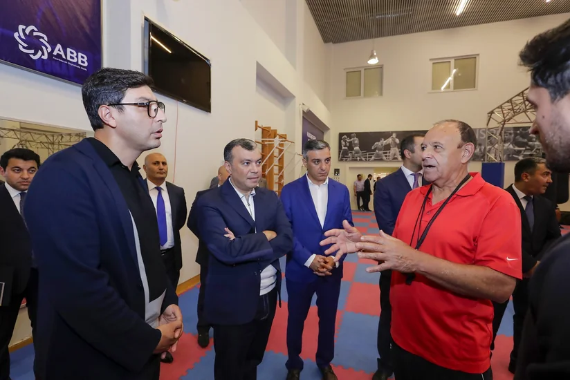 Sahil Babayev və Fərid Qayıbov boks millisinin məşqini izləyib