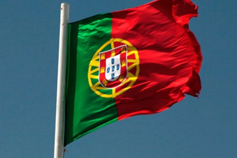 Portugal borrows to keep NATO ships afloat