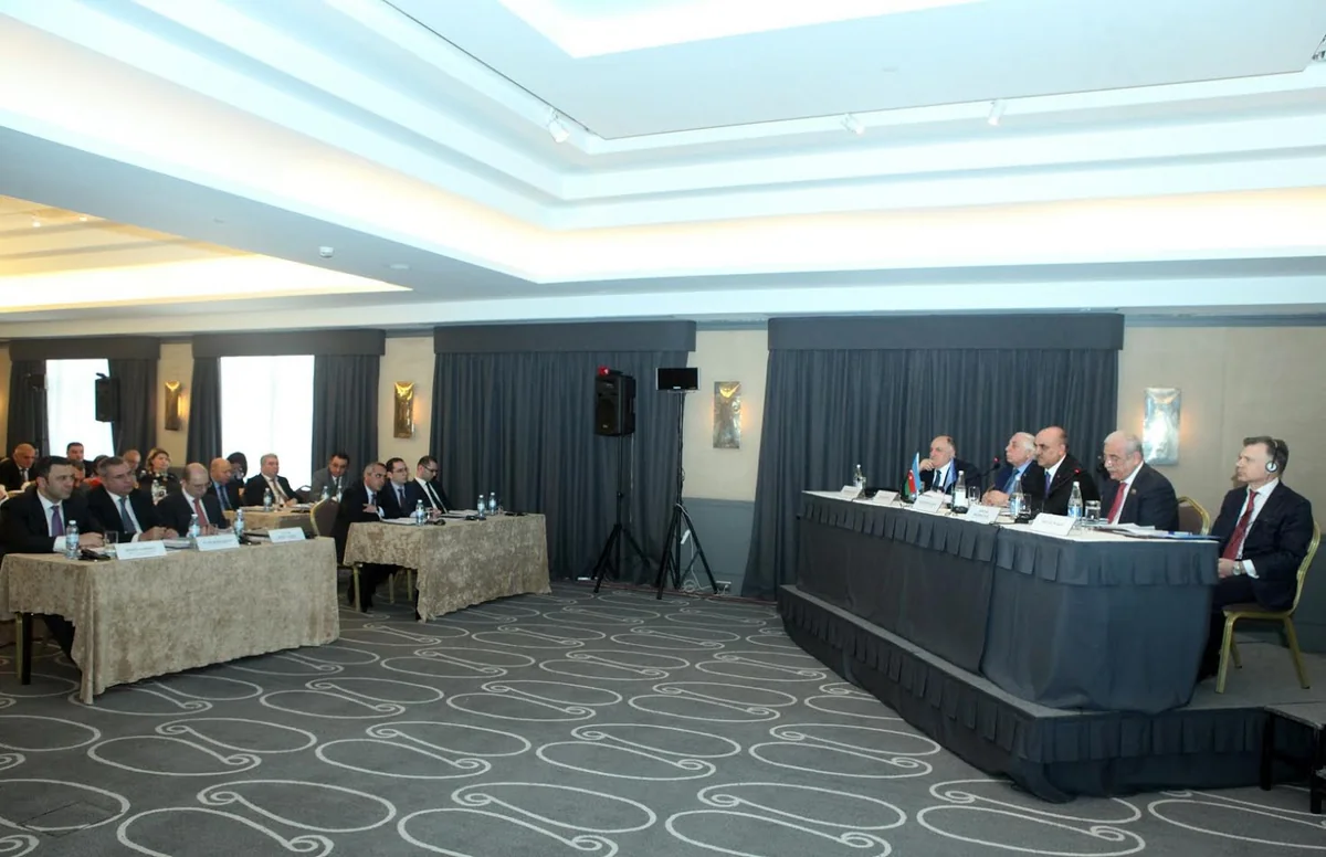 Bakıda “2016-2020 ci illər üçün Layiqli Əmək üzrə Ölkə Proqramı”na həsr olunan seminar başlayıb