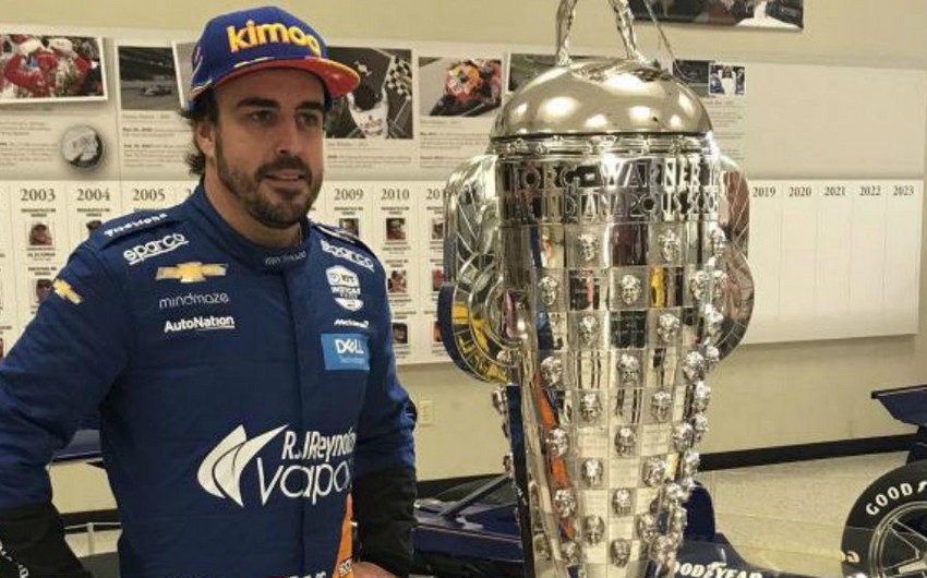 İkiqat dünya çempionu Formula 1ə qayıdacağına dair xəbərləri təkzib edib