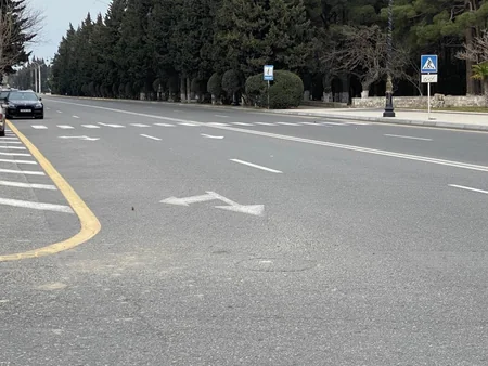 Sumqayıtda iki avtomobil toqquşdu