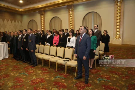 Vəkilliyə namizədlər and içib, müvafiq qərarlar qəbul edilib