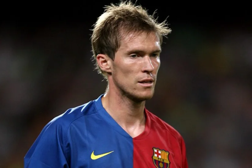 Экс-футболист Барселоны завершил карьеру