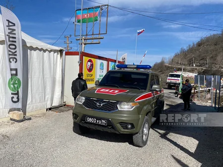 47 vehicles of Russian peacekeepers pass freely along Khankandi-Lachin road