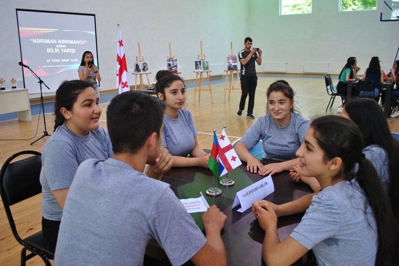 Gürcüstanda azərbaycanlı məktəblilər arasında bilik yarışı keçirilib