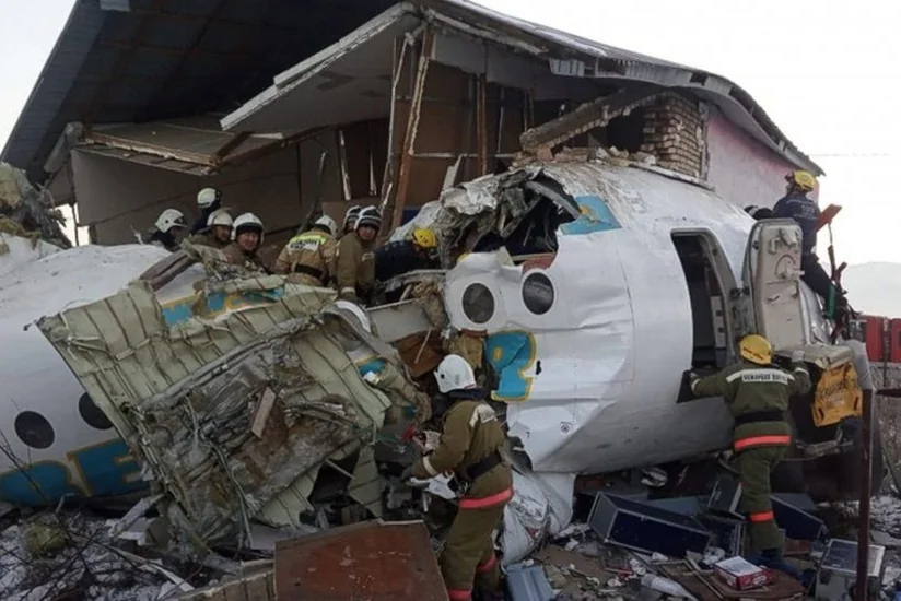 Qazaxıstanda təyyarə qəzaya uğrayıb, ölənlər var