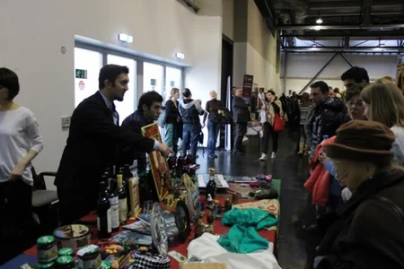 Azərbaycanlı tələbələr Vyanada 47-ci Beynəlxalq Bazar Festivalında iştirak ediblər