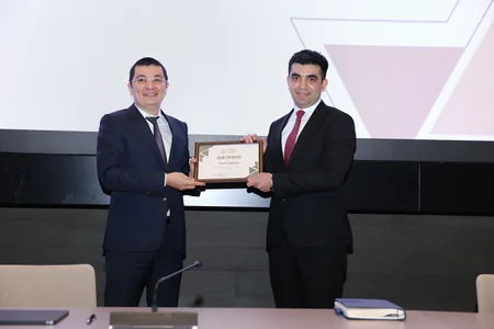“Uğur yolu” Karyera İnkişaf Proqramının finalçılarına sertifikatlar təqdim olunub