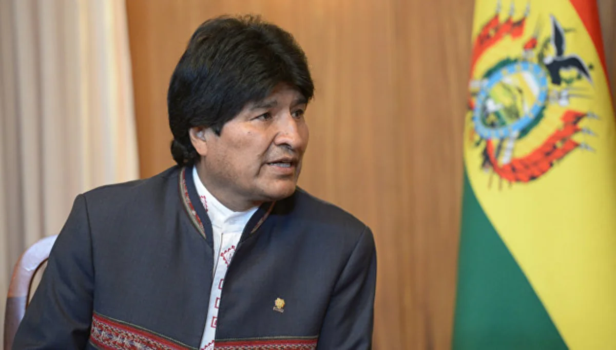 Boliviya prezidenti 1800 məhbusu əfv edib