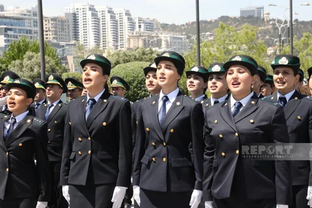Azərbaycanda xidmətə yeni qəbul olunmuş gömrükçülər and içib