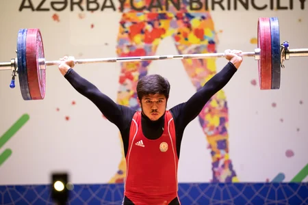 Gənc oğlan və qızlar arasında ağırlıqqaldırma üzrə Azərbaycan birinciliyi başa çatıb