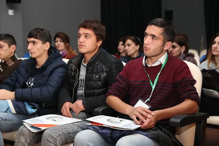 RİİB-in təşkilatçılığı ilə “Elektron hökumət və elektron iştirak imkanlarının təkmilləşdirilməsi”nə həsr olunan təlimlər keçirilib