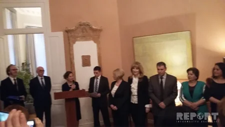Bakıda fransız dili və mədəniyyətini təbliğ etdiyi üçün müəllimləri mükafatlandırıblar