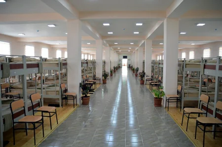 ​Cəbhəboyu zonada zabit ailələri üçün daha bir yaşayış kompleksi istifadəyə verilib