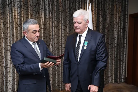 Vəkillər Kollegiyasının bir qrup üzvünə dövlət təltifləri təqdim edilib