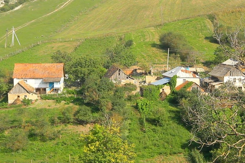 “Azərişıq” Rus Borisi kəndində yenidənqurma işlərinə start verib
