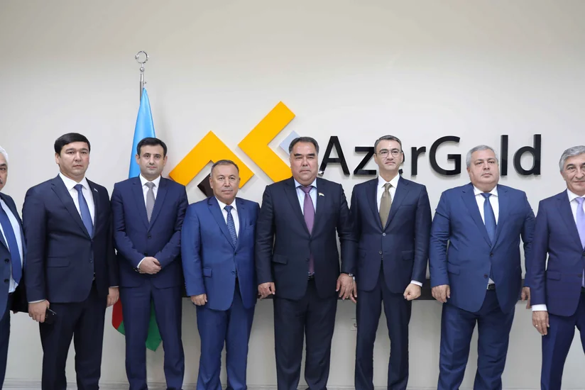AzerGold и делегация Таджикистана обсудили перспективы сотрудничества