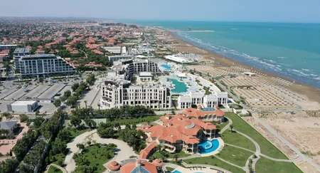 Prezident və Birinci xanım “Sea Breeze”də LANDAU Məktəbinin və “The Grand” apart hotelinin açılışında iştirak ediblər - YENİLƏNİB