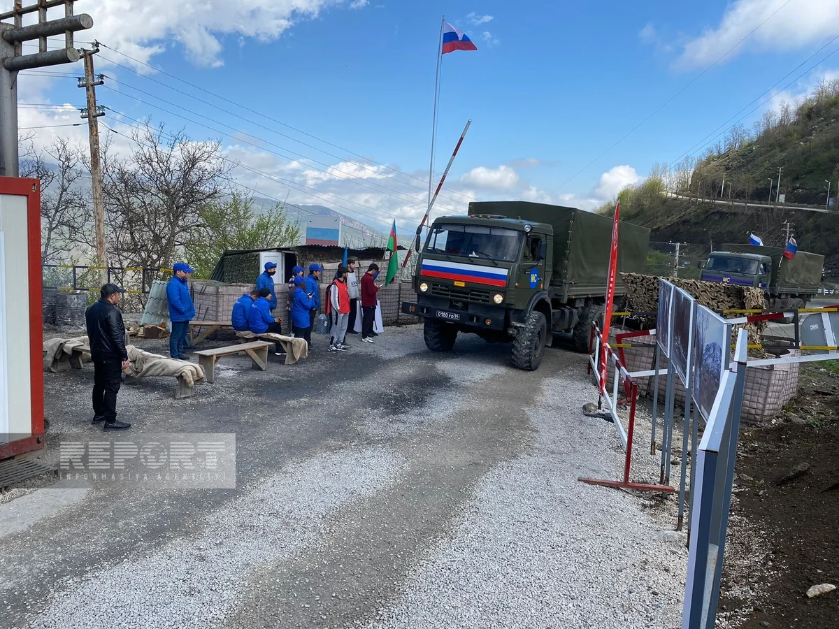 Total of 54 vehicles of peacekeepers freely move through Khankandi-Lachin road