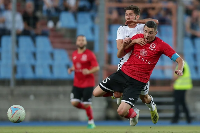 Ermənistan çempionatının 2 oyunu koronavirusa görə təxirə salındı