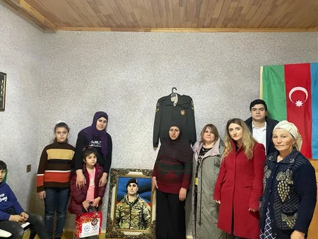 Komitə və diaspor fəalları şəhid Arəstə Baxışovanın oğlunun ad gününü təbrik edib