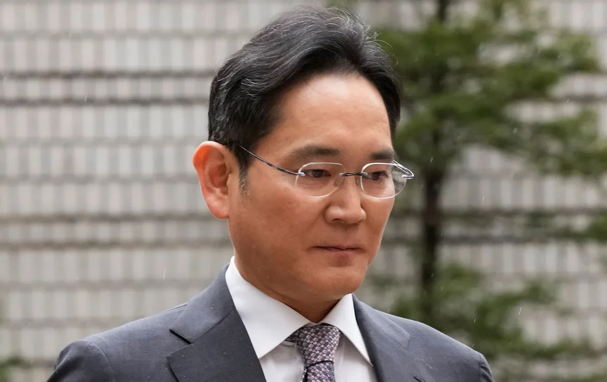 South Korea prosecutors seek 5-yr jail term for Samsung Elec chief in appeals case