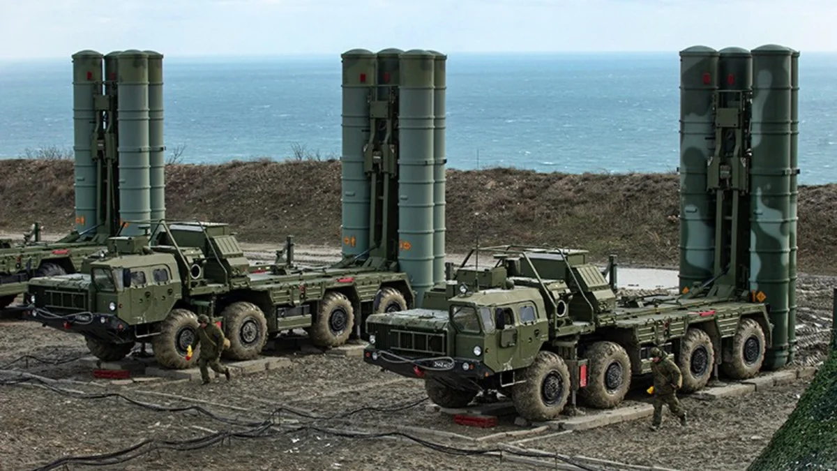 Россия и Индия заключили контракт на поставку комплексов С-400