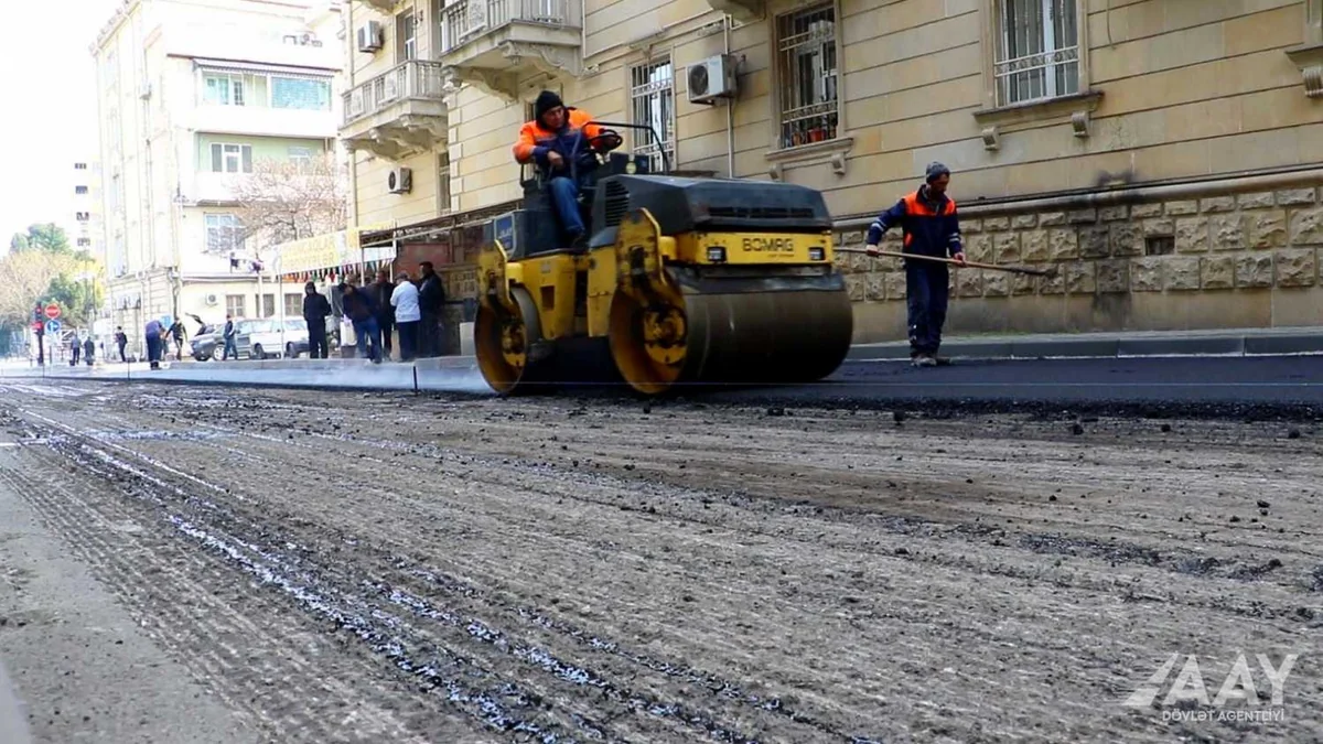Bakının Fərid Ələkbərov küçəsinin bir hissəsi təmir edilib