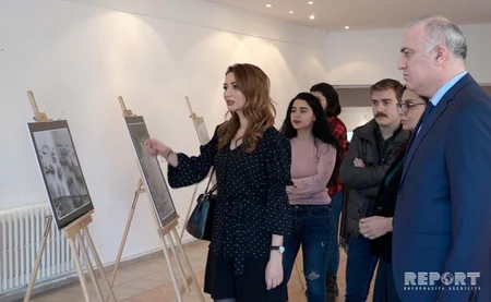 В Стамбуле проходит фотовыставка Кровавый Январь