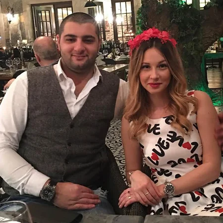 Rus Dram Teatrının aktrisası ailə qurub - FOTO