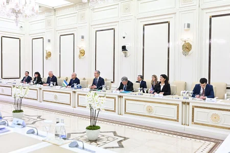 Sahibə Qafarova Özbəkistan parlamenti sədrinin birinci müavini ilə görüşüb